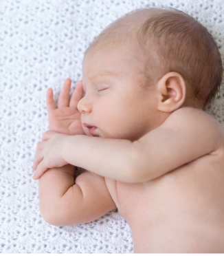 Newborn Sleep Hygiene for Parents: When to Change Bedding and Why