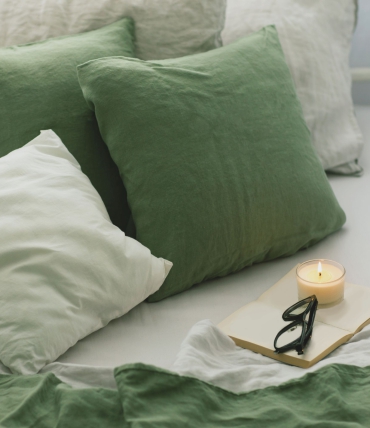 How to choose quality bedroom textiles online – and not overpay