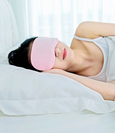 Does a sleep mask help you sleep better?