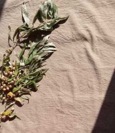 Linen fibre length – why it determines whether bedding lasts 3 or over 10 years