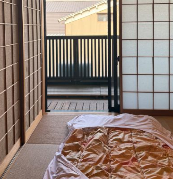 Why Japanese people sleep on the floor and what we can learn from it