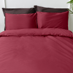 Premium Sateen Bedding Set „Maroon“. Bedding sets 135x200, 140x200 cm, 200x200 cm, 200x220 cm, 220x240 cm. Luxurious satin bedding set with a smooth texture and deep maroon shade.
