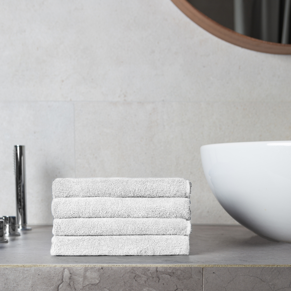 Bath towel “White”, 70x140 cm