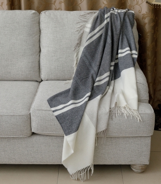 Tassel Blanket: An Exceptional Design for Your Home
