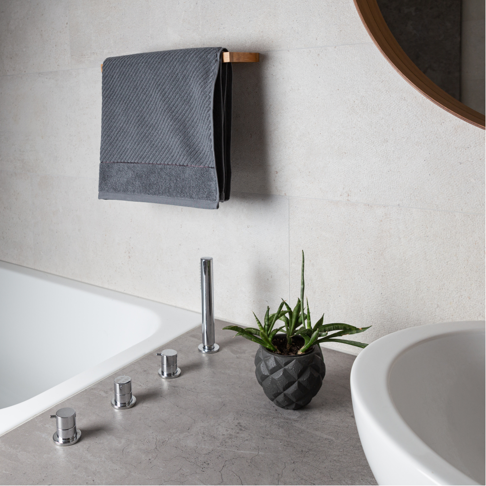 Bath towel “Dark Grey”