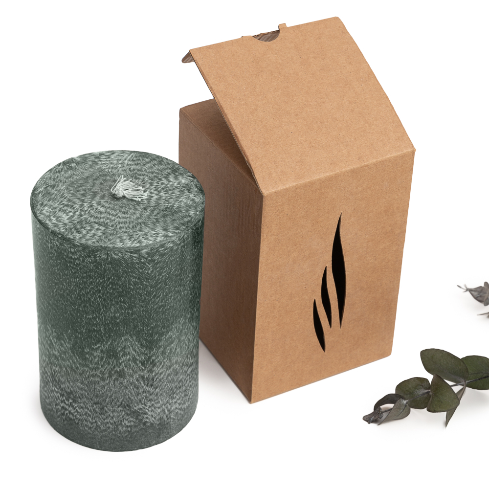 Handmade round candle “Emerald”, 1 piece.