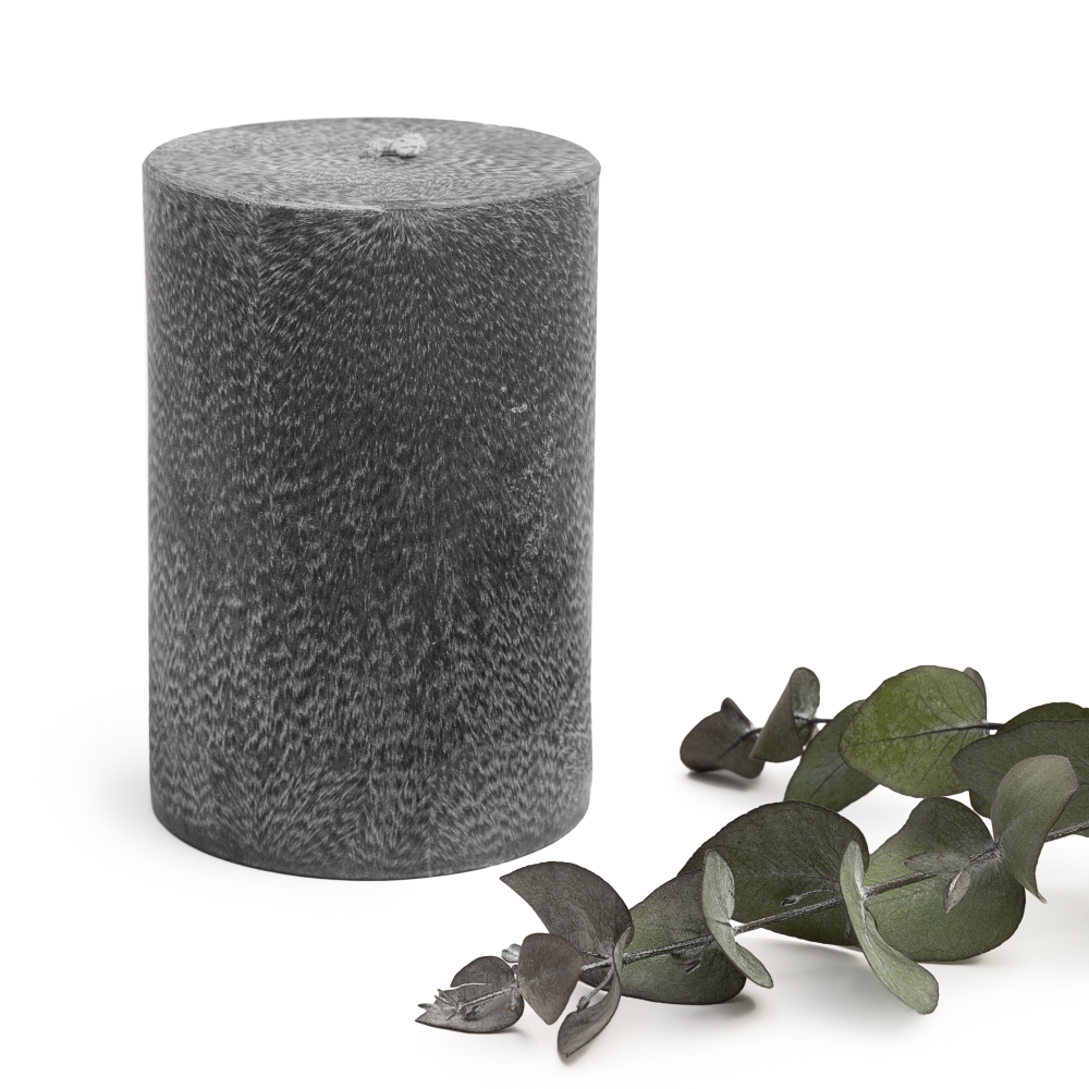 Handmade round candle “Onyx”, 1 piece