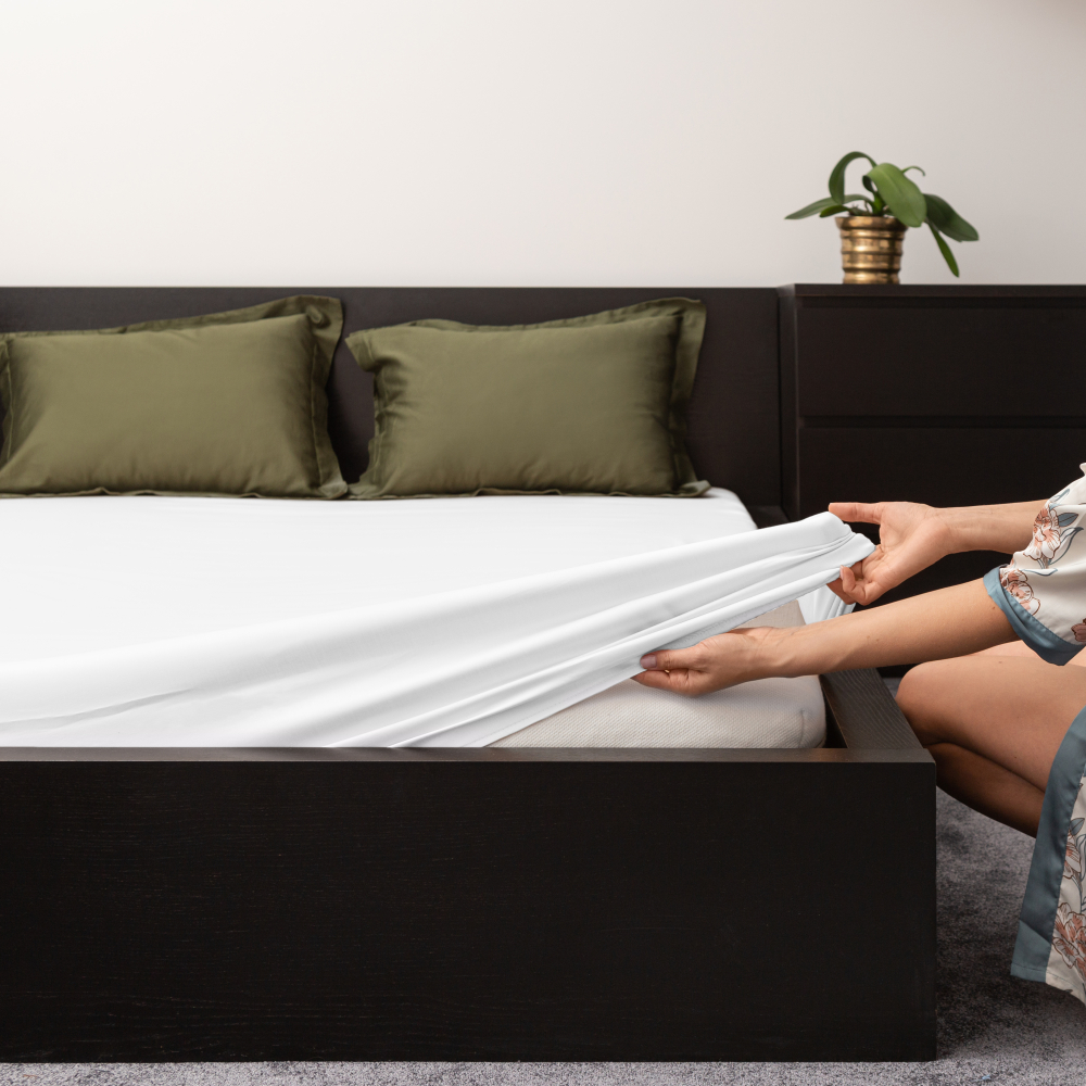 Satin fitted sheet "Classic White", 90x200 cm, 140x200 cm, 160x200 cm, 180x200 cm