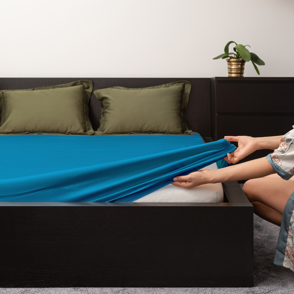 Satin fitted sheet "Turquoise", 90x200 cm, 140x200 cm, 160x200 cm, 180x200 cm