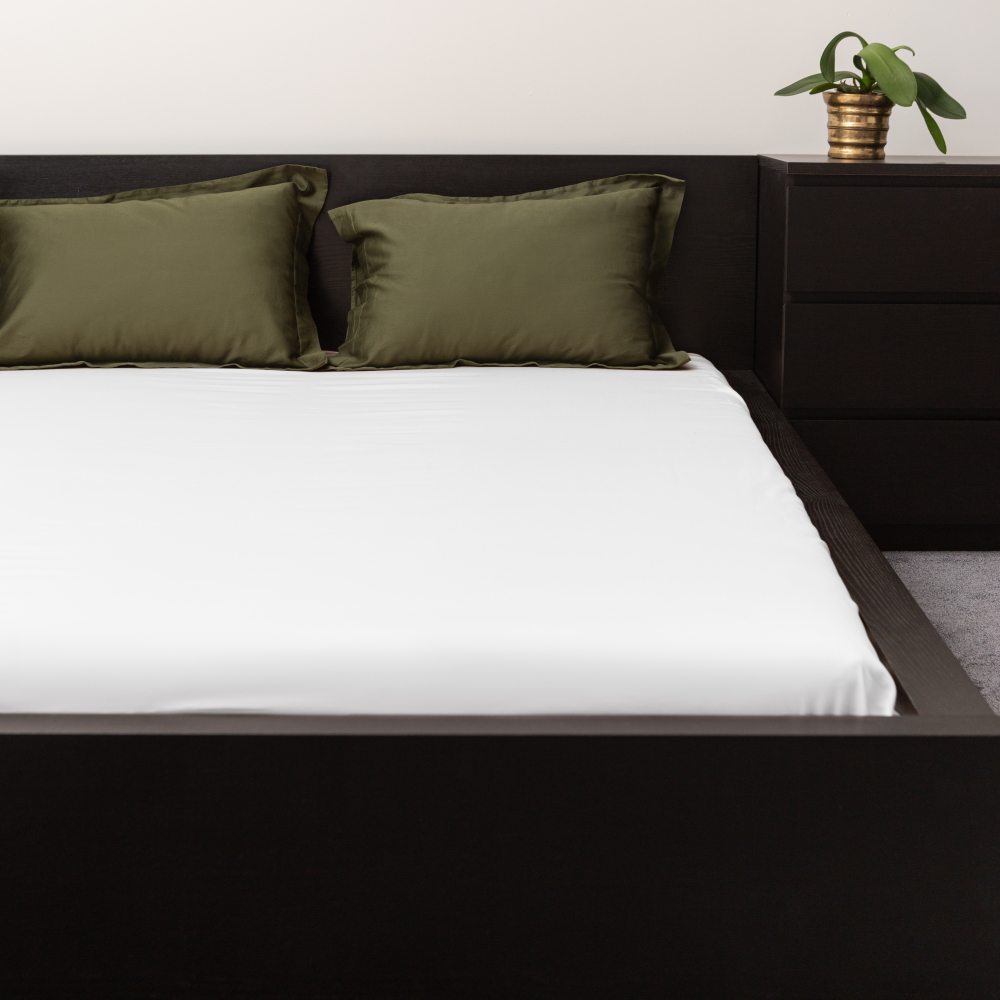 Satin fitted sheet "Classic White", 90x200 cm, 140x200 cm, 160x200 cm, 180x200 cm