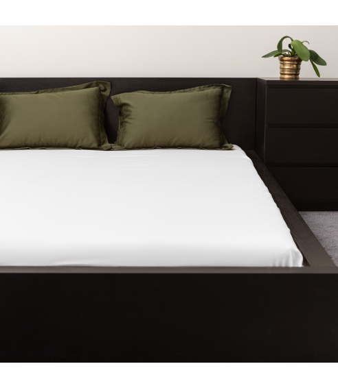 Satin fitted sheet "Classic White". Fittedsheets