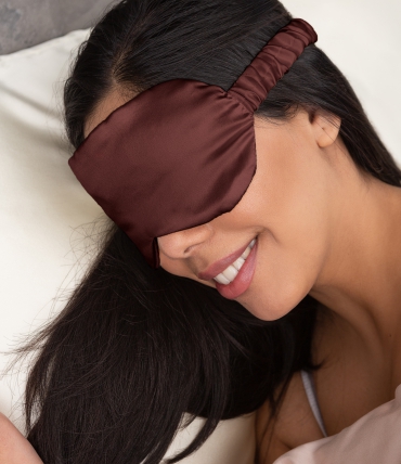 How to wash and care for silk to maintain its longevity