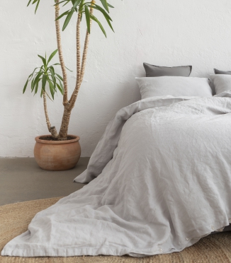 Linen Bedding: The Queen of All Time