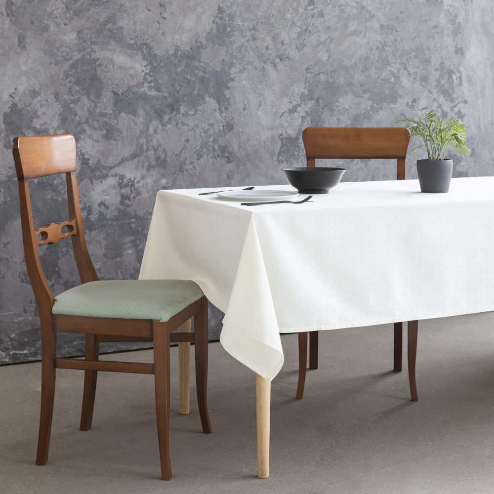 Tablecloth „Creamy square“. Cotton tablecloths, 140x200 cm, 140x240cm, 140x300 cm