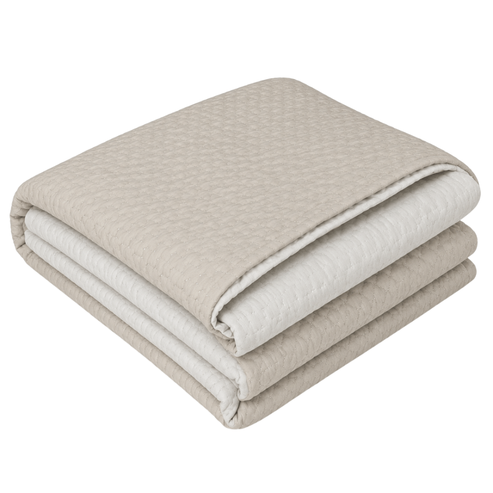 Double-Sided Bedspread “Cream Trapuntino”. Blankets, 170x250 cm, 200x250 cm. Cream-colored bedspread with small rectangular patterns. Double-Sided Bedspread “Cream Trapuntino”. Blankets, 170x250 cm, 200x250 cm. Cream-colored bedspread with small rectangular patterns.