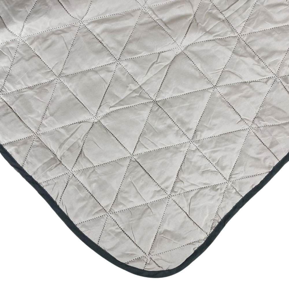 Bedspread “Coal”. Blankets, 220x240 cm. Stylish bedspread with a subtle geometric pattern Bedspread “Coal”. Blankets, 220x240 cm. Stylish bedspread with a subtle geometric pattern