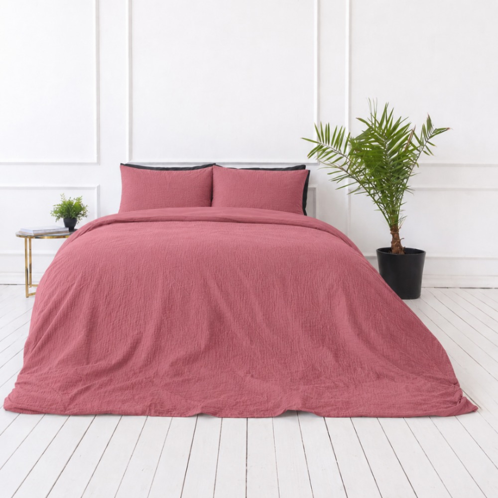 Muslin bedding set „Vintage muslin“. Bedding sets, 200x200 cm, 200x220 cm. Warm red muslin bedding set with natural texture Muslin bedding set „Vintage muslin“. Bedding sets, 200x200 cm, 200x220 cm. Warm red muslin bedding set with natural texture