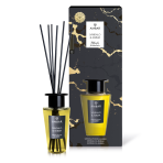 Reed Diffuser “Sandalwood & Amber”. Home fragrances. Home diffuser with soothing sandalwood and warm amber scent, displayed with bamboo sticks for elegant fragrance diffusion