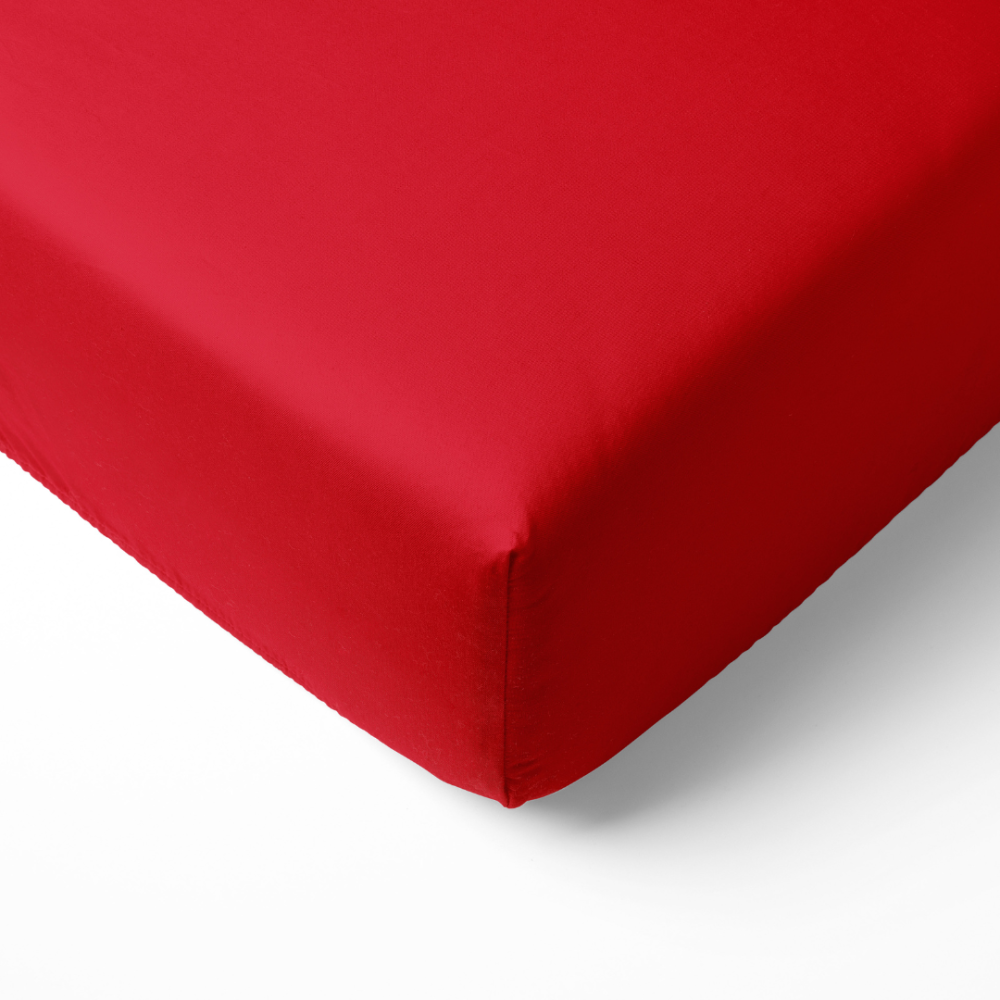 Bed Sheet „Zuko“, 150x220 cm, 200x220 cm, 220x240 cm. Bold red bed sheet, making a statement with its rich and vibrant hue