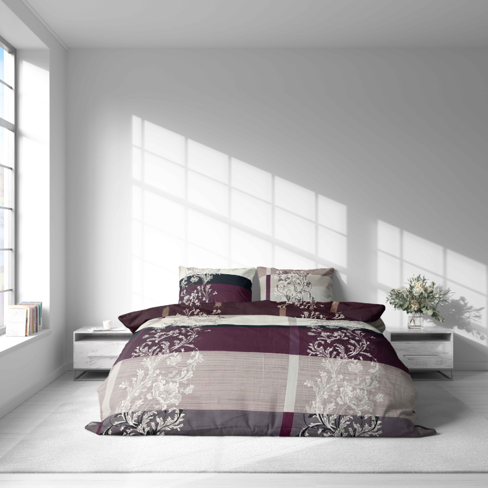 Bedding Set „Promiseland“. Bedding sets 135x200, 140x200 cm, 160x200 cm, 200x200 cm, 200x220 cm. Soft-hued bedding with a violet color and central pattern, perfect for a chic and contemporary bedroom decor.