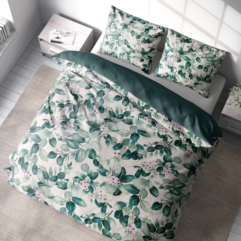 Bedding Set „Berries“. Patterned bedding sets, 180x200 cm. Floral and leafy bedding on a light background