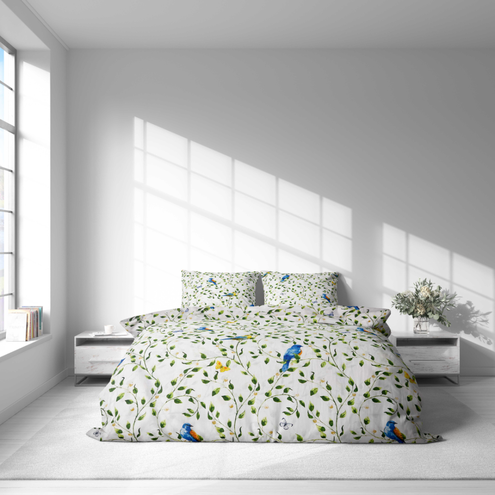 Bedding Set „Birds in Bloom“. Patterned bedding sets, 140x200 cm, 200x200 cm, 200x220 cm, 220x240 cm. Picturesque bedding set with birds and plant motifs, creating a natural and peaceful atmosphere in the bedroom.