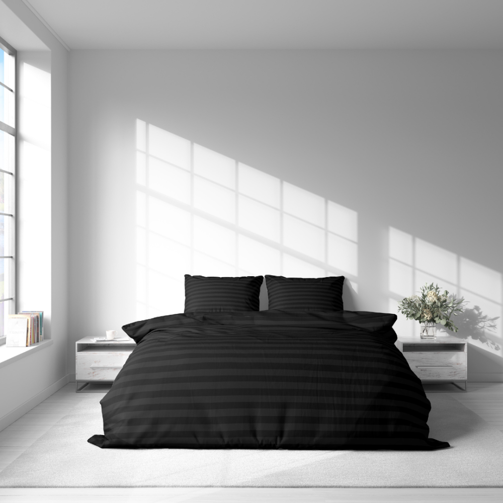 Bedding Set „Black Stripes“. Patterned bedding sets, 140x200 cm, 150x200 cm, 160x200 cm, 180x200 cm, 200x200 cm, 200x220 cm. Sophisticated black bedding set featuring bold stripe patterns, perfect for a contemporary and chic look.