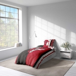 Bedding Set „Chicago Bulls“. Kids bedding, 140x200 cm. Chicago bulls logo on black and red bedding.