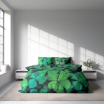 Bedding Set „Clover“. Bedding sets with plants, 140x200 cm, 180x200 cm. Stylish black bedding set adorned with green clovers, adding a touch of nature-inspired charm to your room.