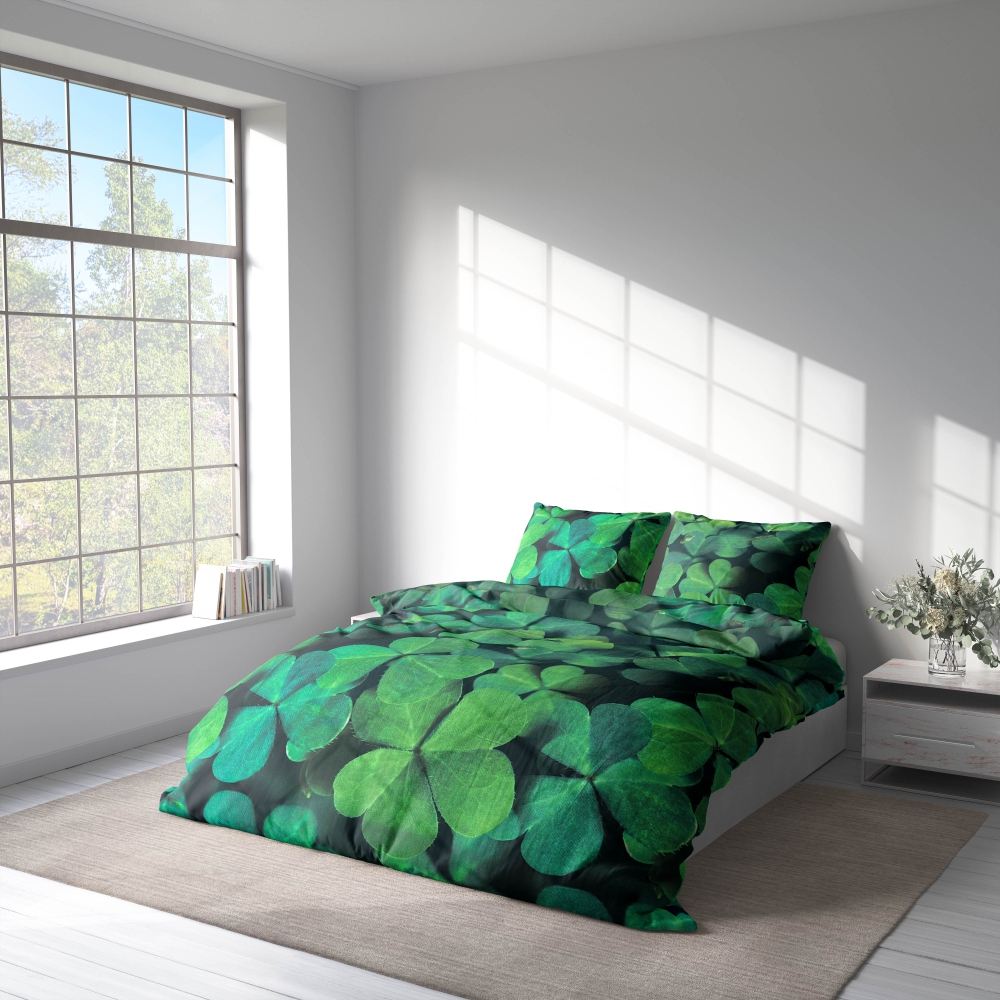 Bedding Set „Clover“. Bedding sets with plants, 140x200 cm, 180x200 cm. Chic black bedding set featuring green clovers, perfect for a modern and refreshing bedroom aesthetic.