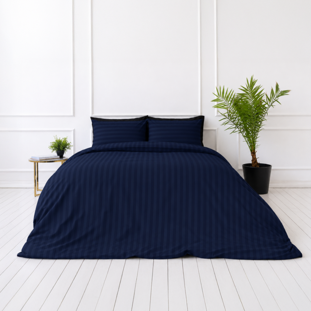 Bedding Set „Dark Blue Stripes“. Patterned bedding sets, 140x200 cm, 150x200 cm, 160x200 cm, 180x200 cm, 200x200 cm, 200x220 cm. Sleek and stylish dark blue bedding set with a classic stripe pattern, perfect for a refined bedroom atmosphere. Bedding Set „Dark Blue Stripes“. Patterned bedding sets, 140x200 cm, 150x200 cm, 160x200 cm, 180x200 cm, 200x200 cm, 200x220 cm. Sleek and stylish dark blue bedding set with a classic stripe pattern, perfect for a refined bedroom atmosphere.