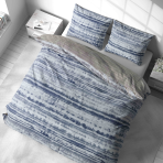 Bedding Set „Eden“. Patterned bedding sets, 140x200 cm, 200x200 cm, 200x220 cm. Dark blue and light blue bedding featuring horizontal lines in diverse widths for a stylish, layered design.