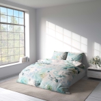 Bedding Set „Elysian“. Bedding sets 135x200, 140x200 cm, 200x200 cm, 200x220 cm. White bedding set adorned with big, serene light blue flowers.