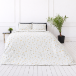Bedding Set „Enigma“. Bedding sets 155x200, 100x140 cm, 140x200 cm, 150x200 cm, 160x200 cm, 180x200 cm, 200x200 cm, 200x220 cm, 220x240 cm. Soft white bedding set with a romantic small-scale pattern of yellow flowers and greenish plants.