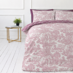 Bedding Set „Fiery“. Purple bedding, 140x200 cm, 200x200 cm, 200x220 cm. Rich composition of deep violet and lavender-toned grid pattern. Bedding Set „Fiery“. Purple bedding, 140x200 cm, 200x200 cm, 200x220 cm. Rich composition of deep violet and lavender-toned grid pattern.
