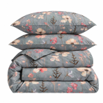 Bedding Set „Fleurine“. Bedding sets 155x200, 140x200 cm, 150x200 cm, 160x200 cm, 180x200 cm, 200x200 cm, 200x220 cm, 220x240 cm. Grey bedding set with pastel floral and berry pattern Bedding Set „Fleurine“. Bedding sets 155x200, 140x200 cm, 150x200 cm, 160x200 cm, 180x200 cm, 200x200 cm, 200x220 cm, 220x240 cm. Grey bedding set with pastel floral and berry pattern