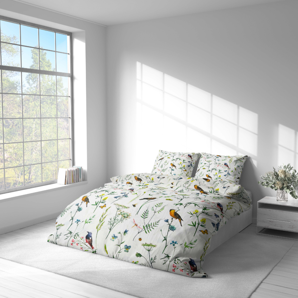 Bedding Set „Song Nest“. Bedding sets 155x200, 140x200 cm, 150x200 cm, 160x200 cm, 180x200 cm, 200x200 cm, 200x220 cm, 220x240 cm. Bedding set on a white background decorated with numerous sketched flower stems and yellow birds.