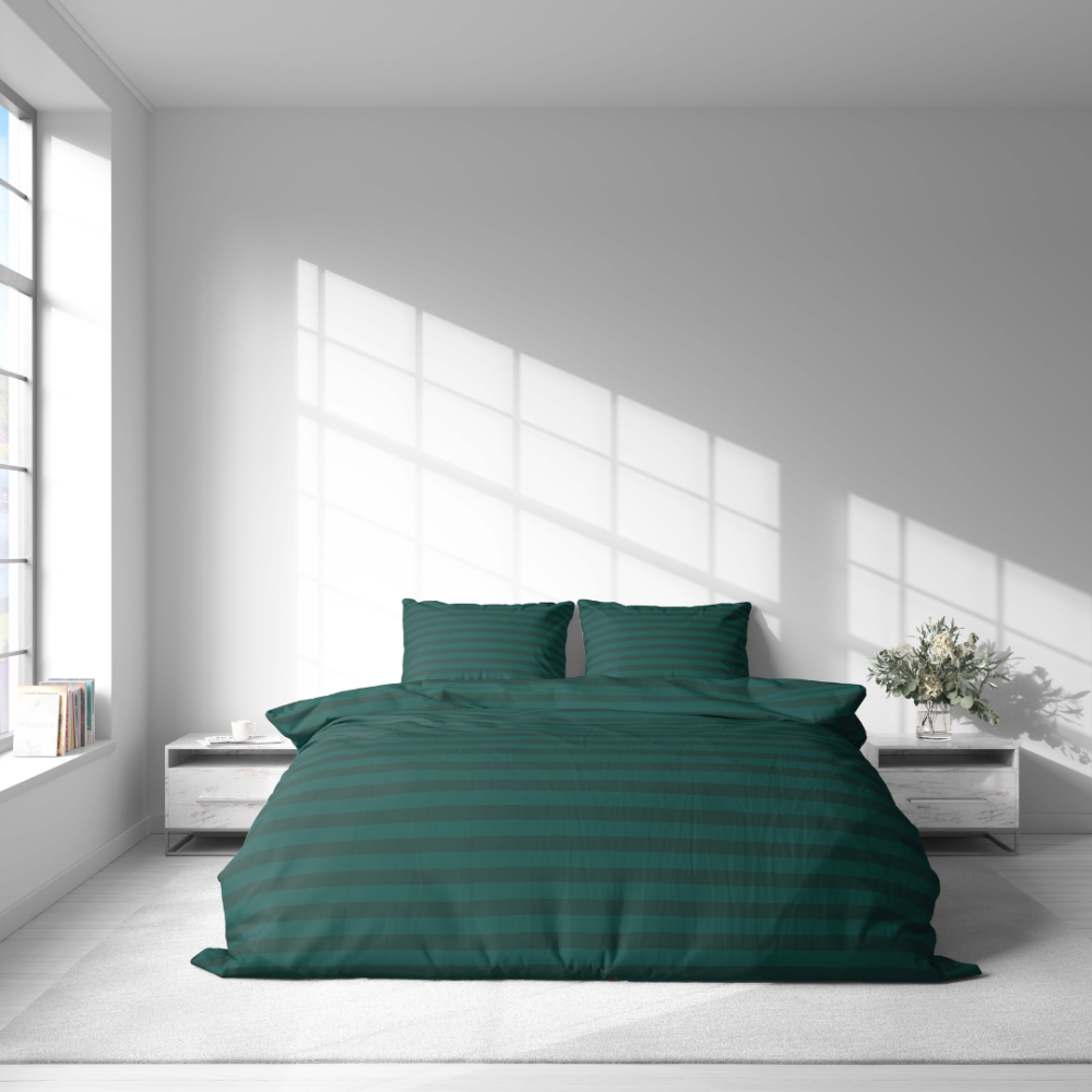 Bedding Set „Green Stripes“. Patterned bedding sets, 140x200 cm, 150x200 cm, 160x200 cm, 180x200 cm, 200x200 cm, 200x220 cm. Bedding set in a rich dark green color with a subtle stripes pattern, offering a modern and chic look for your bedroom.