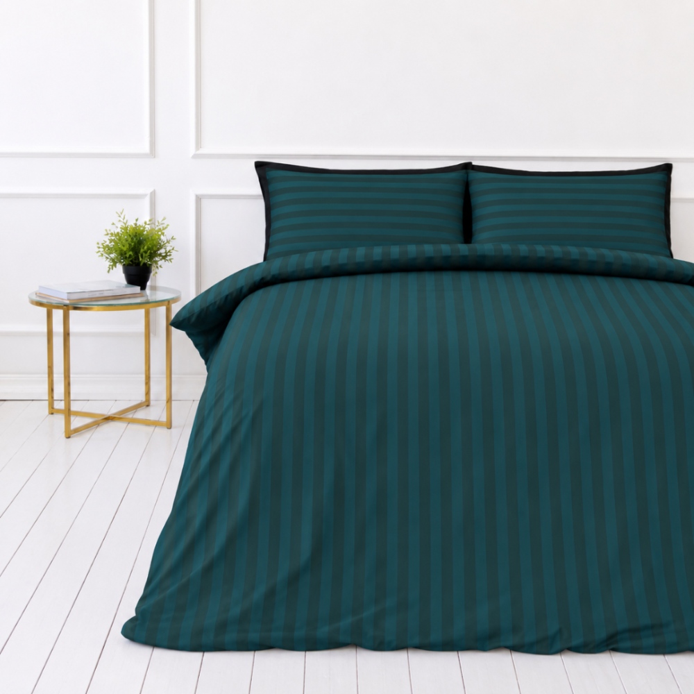 Bedding Set „Green Stripes“. Patterned bedding sets, 140x200 cm, 150x200 cm, 160x200 cm, 180x200 cm, 200x200 cm, 200x220 cm. Elegant bedding set in dark green, showcasing a timeless stripes pattern that complements various interior design styles. Bedding Set „Green Stripes“. Patterned bedding sets, 140x200 cm, 150x200 cm, 160x200 cm, 180x200 cm, 200x200 cm, 200x220 cm. Elegant bedding set in dark green, showcasing a timeless stripes pattern that complements various interior design styles.