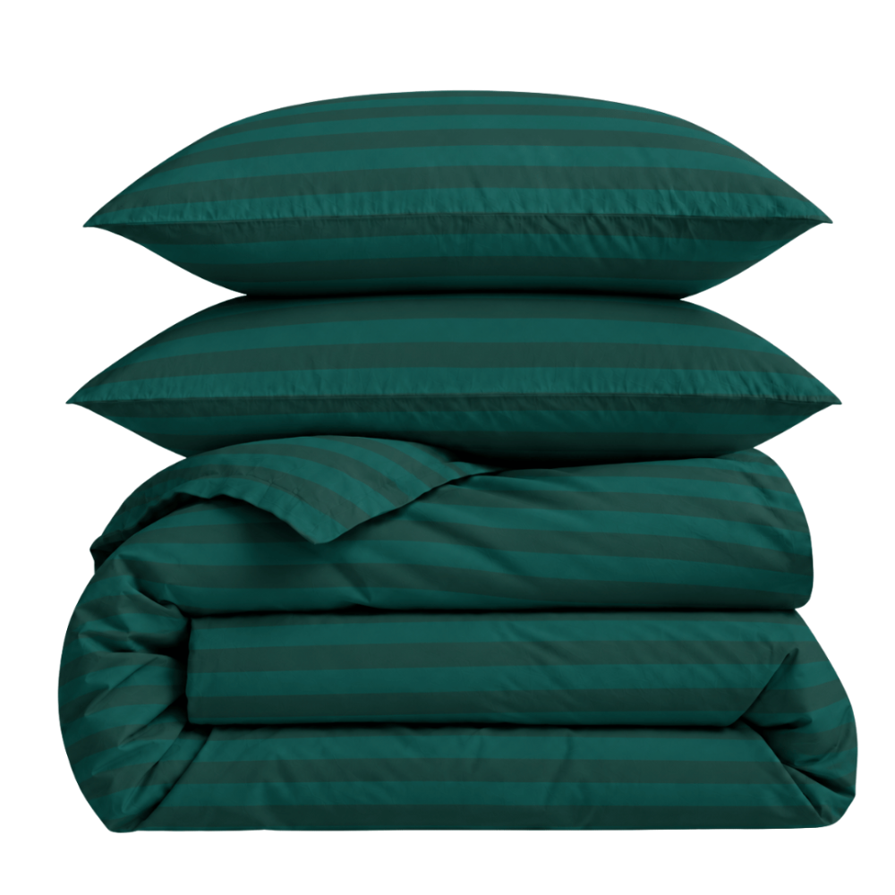 Bedding Set „Green Stripes“. Patterned bedding sets, 140x200 cm, 150x200 cm, 160x200 cm, 180x200 cm, 200x200 cm, 200x220 cm. Dark green bedding set featuring a sophisticated stripes pattern, adding depth and elegance to any bedroom decor. Bedding Set „Green Stripes“. Patterned bedding sets, 140x200 cm, 150x200 cm, 160x200 cm, 180x200 cm, 200x200 cm, 200x220 cm. Dark green bedding set featuring a sophisticated stripes pattern, adding depth and elegance to any bedroom decor.