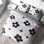 Bedding Set „Black Flowers“. Patterned bedding sets, 140x200 cm, 150x200 cm, 160x200 cm, 180x200 cm, 200x200 cm, 200x220 cm. Stylish floral bedding on a light background