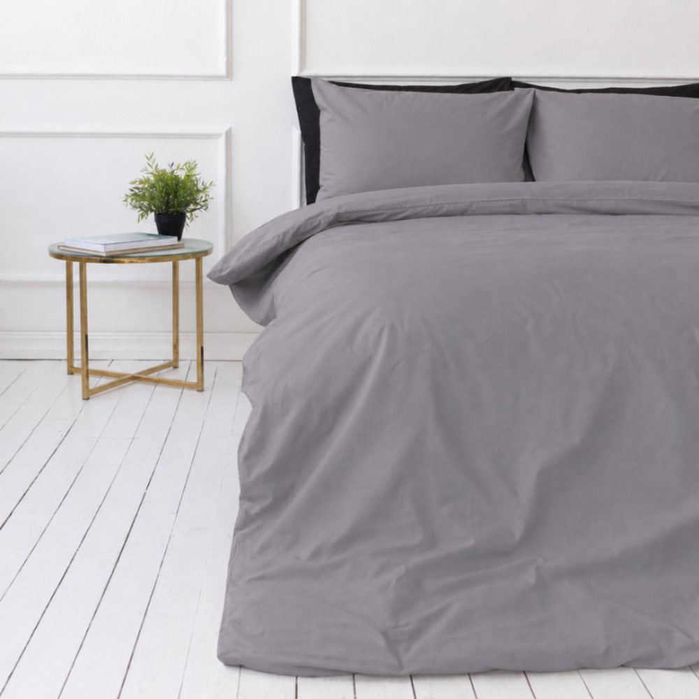 Bedding Set „Gull“. Gray bedding sets, 140x200 cm, 200x200 cm, 200x220 cm. Elegant grey bedding set, perfect for a chic and contemporary bedroom decor, offering a versatile and timeless appeal. Bedding Set „Gull“. Gray bedding sets, 140x200 cm, 200x200 cm, 200x220 cm. Elegant grey bedding set, perfect for a chic and contemporary bedroom decor, offering a versatile and timeless appeal.