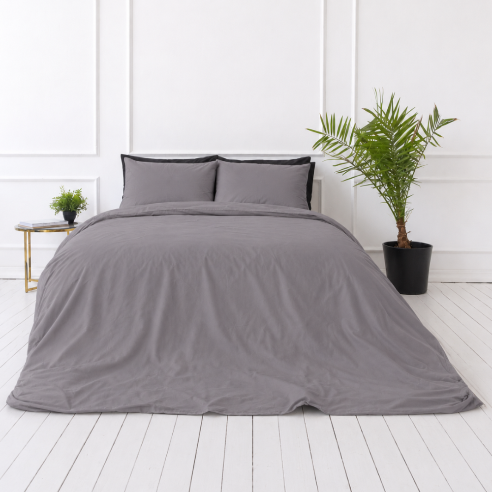 Bedding Set „Gull“. Gray bedding sets, 140x200 cm, 200x200 cm, 200x220 cm. Bedding set in grey color, adding a touch of understated elegance and calm to your sleeping space. Bedding Set „Gull“. Gray bedding sets, 140x200 cm, 200x200 cm, 200x220 cm. Bedding set in grey color, adding a touch of understated elegance and calm to your sleeping space.