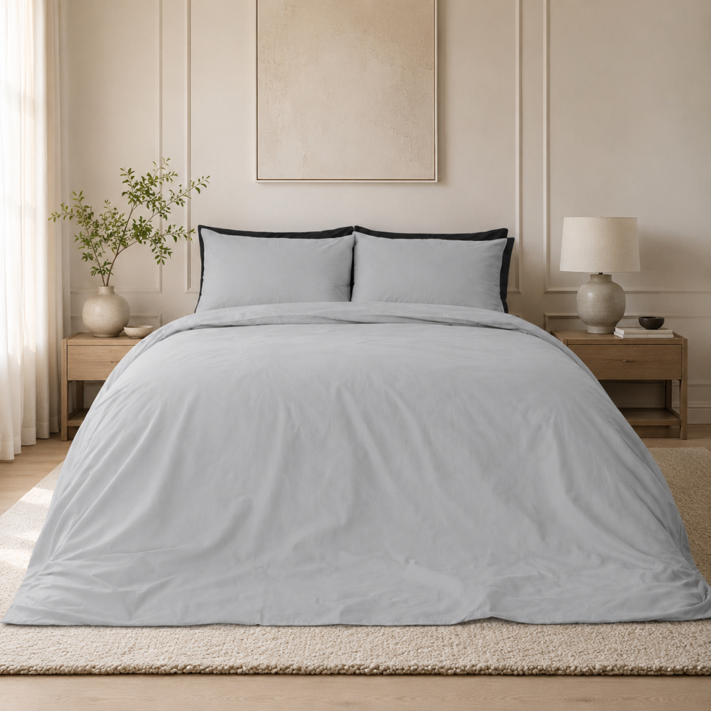 Bedding Set „Harbor“. Bedding sets 155x200, 140x200 cm, 150x200 cm, 160x200 cm, 200x200 cm, 200x220 cm, 220x240 cm. Light grey bedding set with a plain minimalist design. Bedding Set „Harbor“. Bedding sets 155x200, 140x200 cm, 150x200 cm, 160x200 cm, 200x200 cm, 200x220 cm, 220x240 cm. Light grey bedding set with a plain minimalist design.
