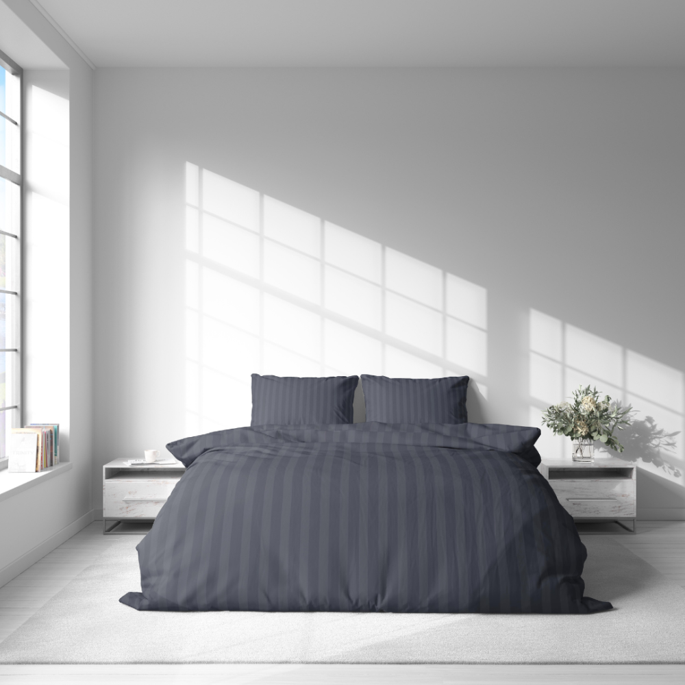 Bedding Set „Iron Stripes“. Gray bedding sets, 140x200 cm, 160x200 cm, 200x200 cm, 200x220 cm. Softly shimmering dark grey bedding set with vertical stripes, perfectly suited for any bedroom interior.