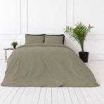 Bedding Set „Khaki Grey“. Bedding sets 155x200, 140x200 cm, 150x200 cm, 160x200 cm, 180x200 cm, 200x200 cm, 200x220 cm, 220x240 cm. Subtle khaki grey bedding design for a modern bedroom. Bedding Set „Khaki Grey“. Bedding sets 155x200, 140x200 cm, 150x200 cm, 160x200 cm, 180x200 cm, 200x200 cm, 200x220 cm, 220x240 cm. Subtle khaki grey bedding design for a modern bedroom.