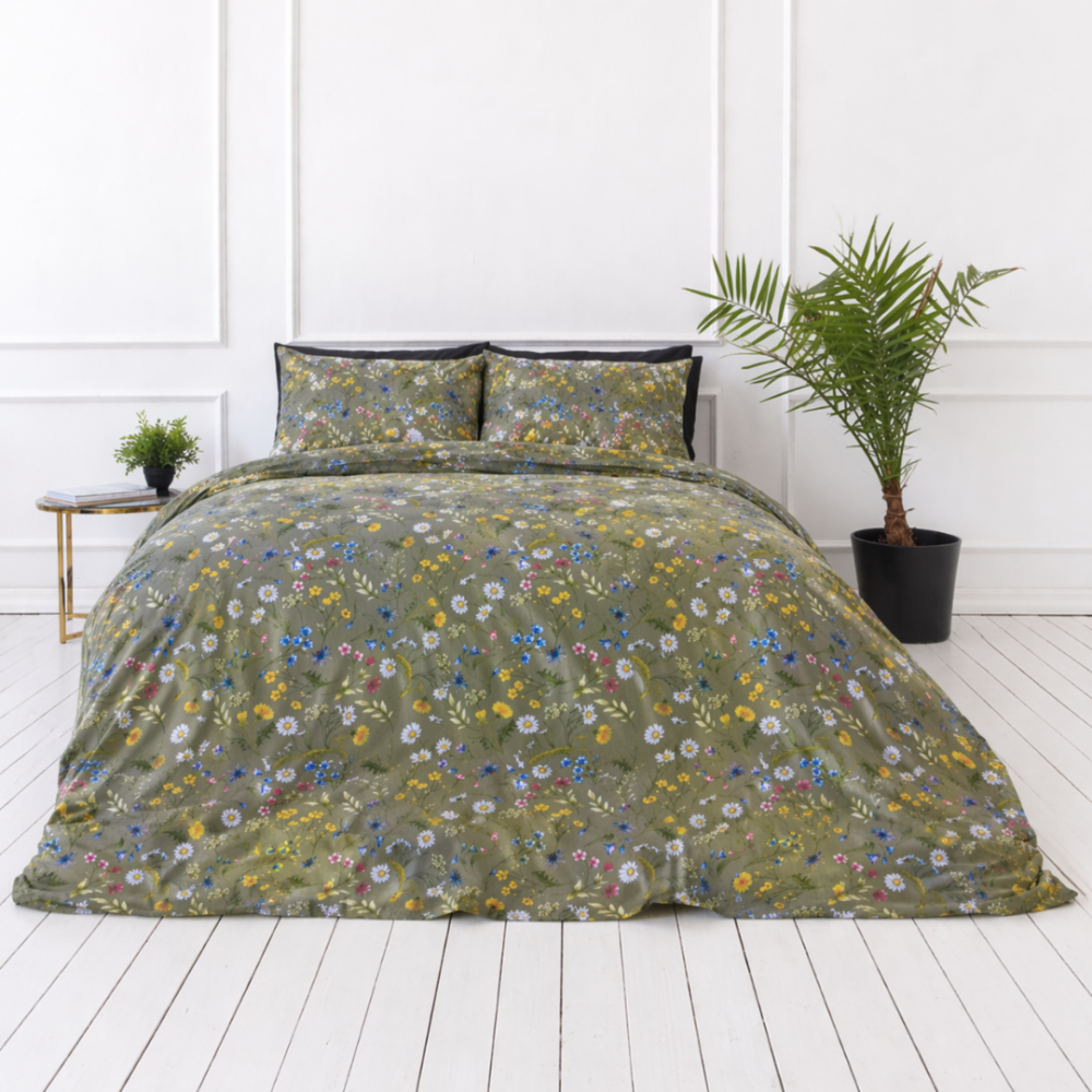 Bedding Set „Leafara“. Bedding sets 155x200, 140x200 cm, 150x200 cm, 160x200 cm, 180x200 cm, 200x200 cm, 200x220 cm, 220x240 cm. Natural green bedding set with romantic floral design.