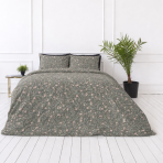 Bedding Set „Levada“. Gray bedding sets, 140x200 cm, 200x200 cm, 200x220 cm. Bedding set in a calming grey shade with playful pink and green leaf designs, ideal for a cozy and cheerful bedroom. Bedding Set „Levada“. Gray bedding sets, 140x200 cm, 200x200 cm, 200x220 cm. Bedding set in a calming grey shade with playful pink and green leaf designs, ideal for a cozy and cheerful bedroom.