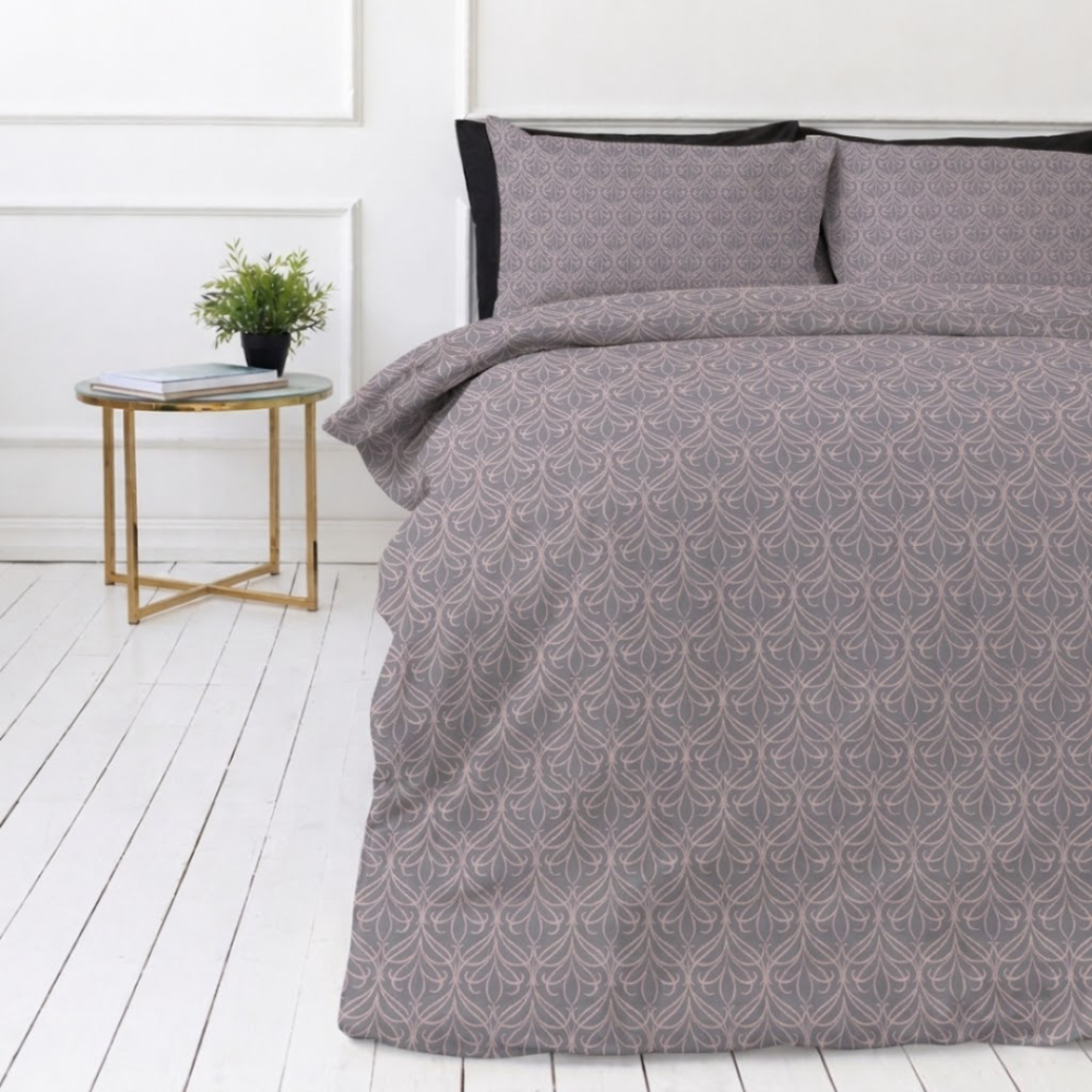 Bedding Set „Ligomes“. Purple bedding, 140x200 cm, 200x200 cm, 200x220 cm. Elegant grey bedding set adorned with pink line-shaped ornaments, offering a modern and sophisticated look for your sleeping space.