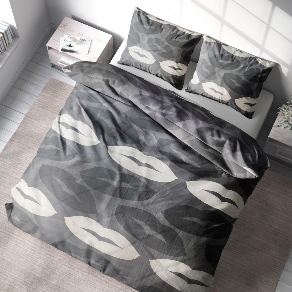 Bedding Set „Lipstick“. Bedding sets 135x200, 140x200 cm, 180x200 cm, 200x220 cm. Elegant grey bedding set adorned with light and dark grey lipstick designs, bringing a unique and fashionable flair to your space.